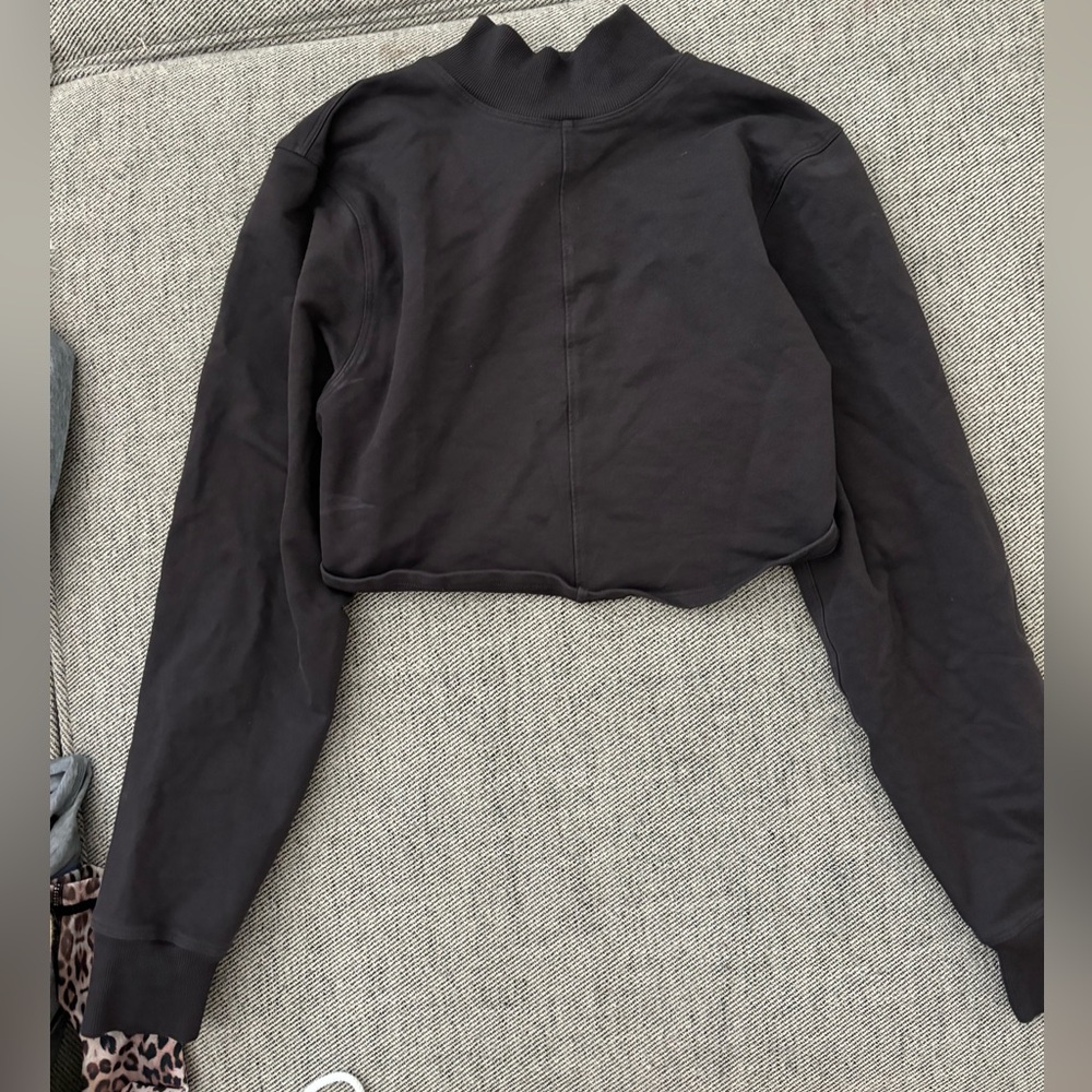 Lululemon Cropped Pullover